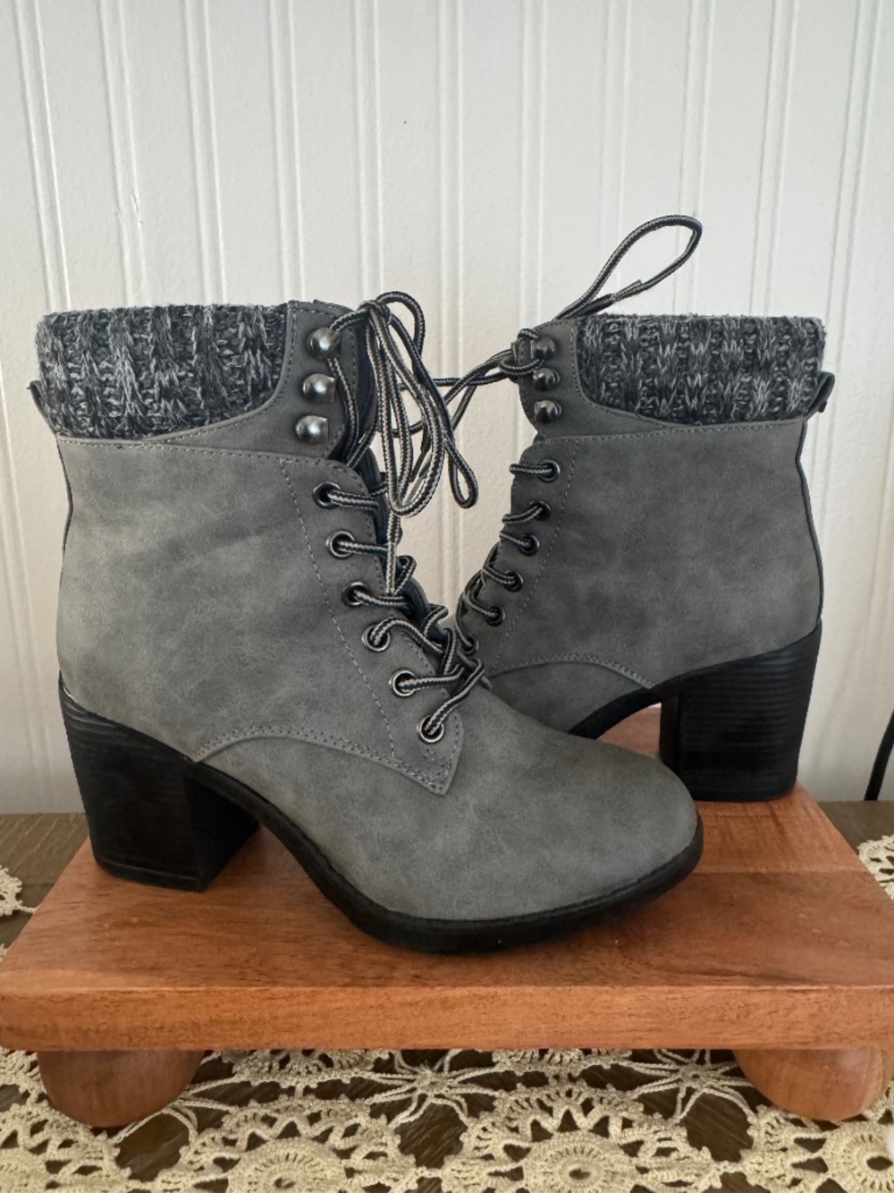 Charlotte Russe Hayden Women’s Gray Knit Ankle Bootie Lace-Up Block Heel 7